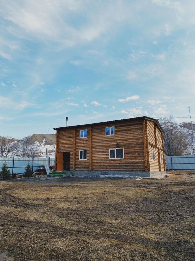 Saty Manor Kolsay Bed & Breakfast エクステリア 写真